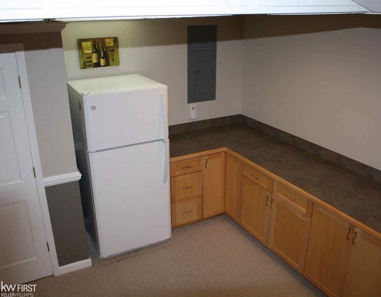 3955 Fieldview Road Lake Orion, MI 48360 - Photo 18 of 23 21300232-17.JPG
