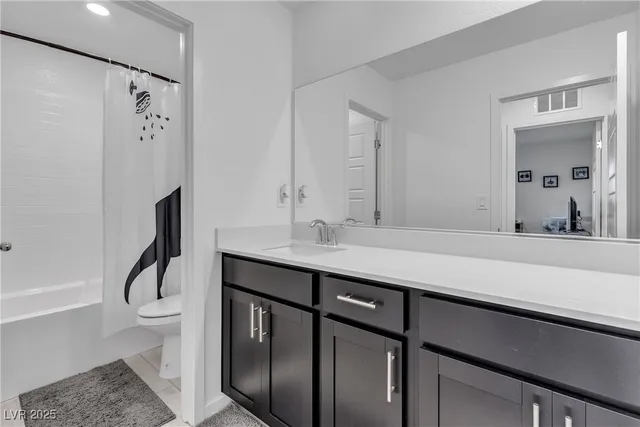 $430,000 | 9601 Oliver Hls Avenue, Las Vegas, NV 89143