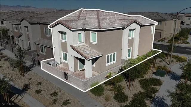 $430,000 | 9601 Oliver Hls Avenue, Las Vegas, NV 89143