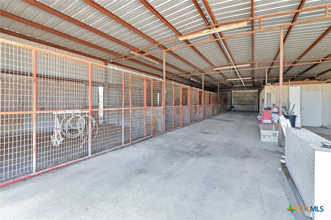 202 Prairie View Road Victoria, TX 77904 - Photo 30 of 47