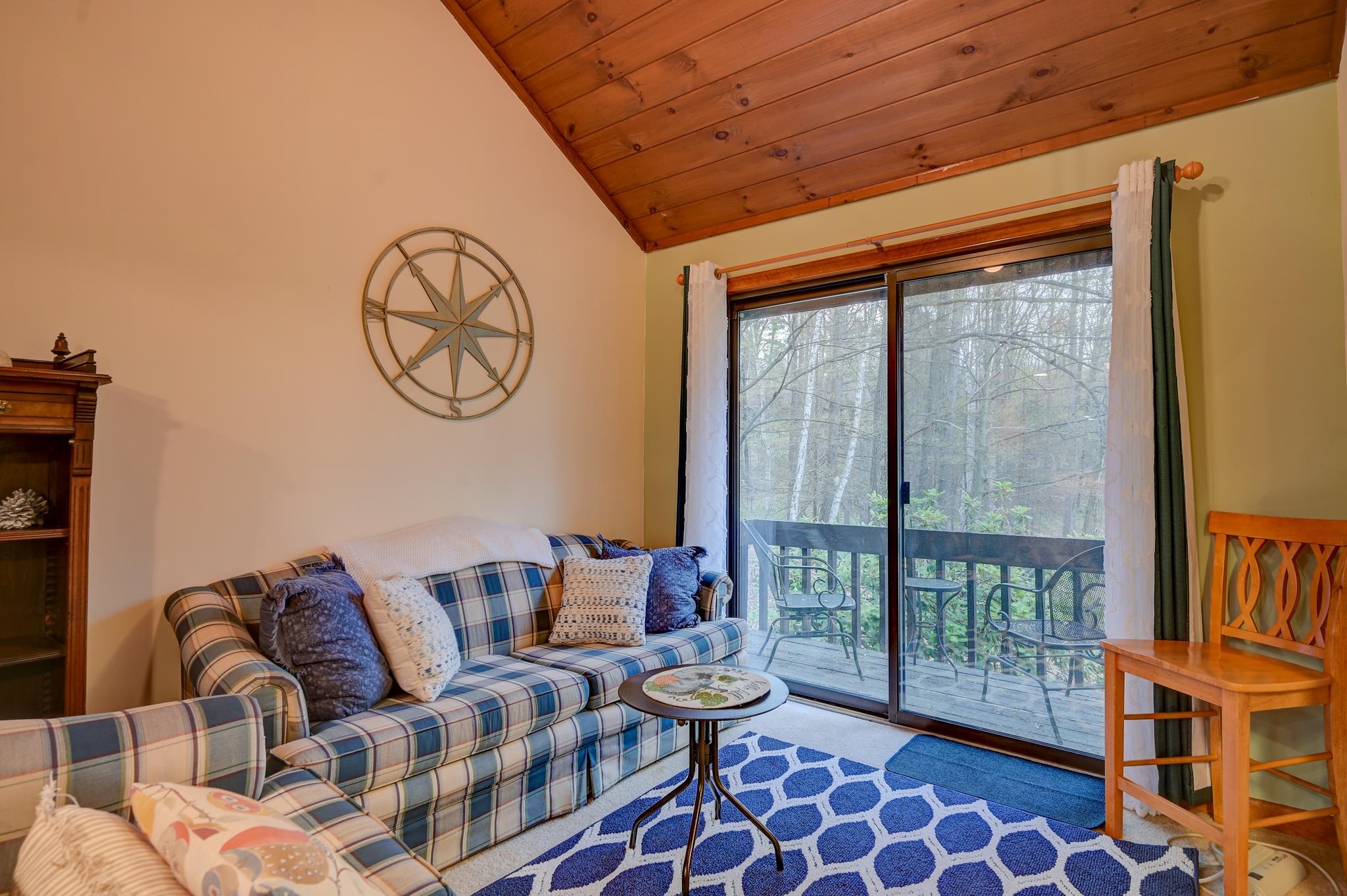 37 Stonehurst Manor Road, Unit 4D Conway, NH 03860 - Photo 14 of 40