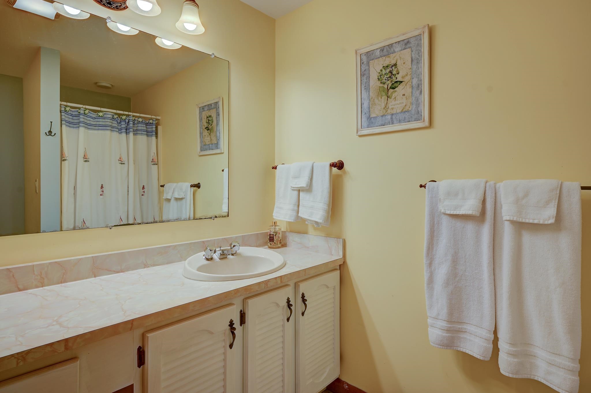 37 Stonehurst Manor Road, Unit 4D Conway, NH 03860 - Photo 32 of 40