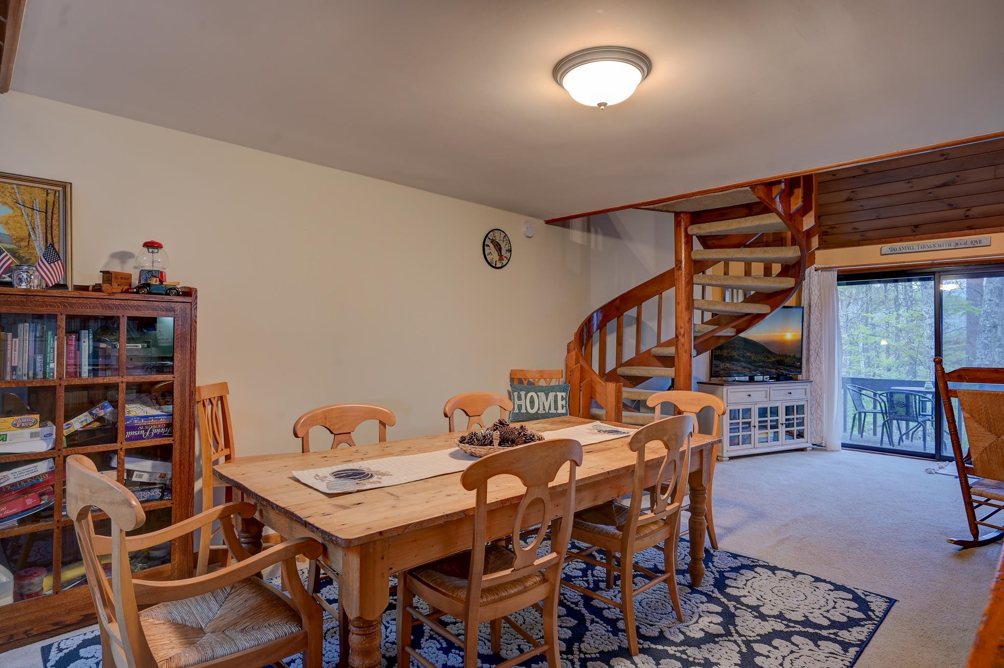 37 Stonehurst Manor Road, Unit 4D Conway, NH 03860 - Photo 4 of 40