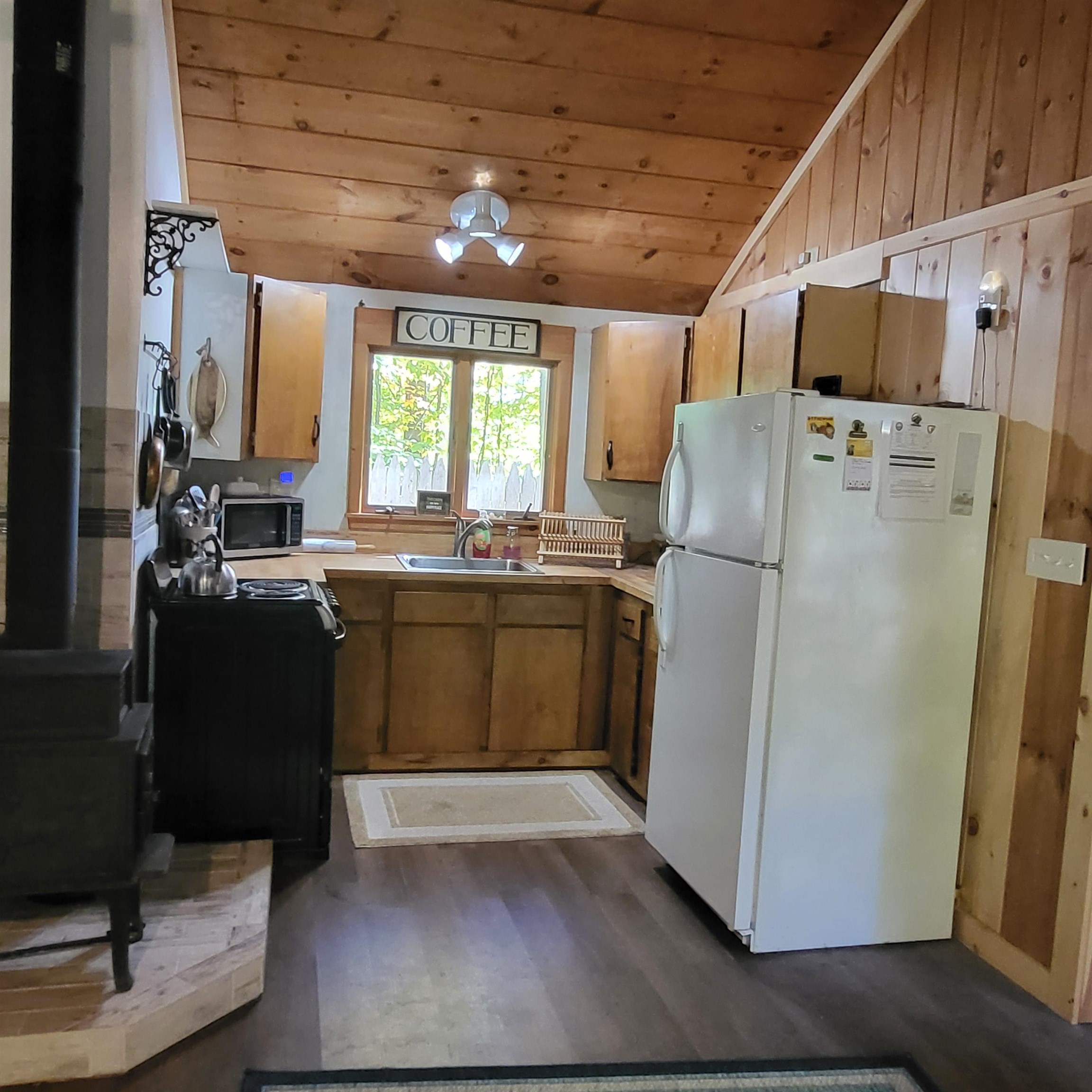33 Wansor Road Wakefield, NH 03830 - Photo 8 of 35
