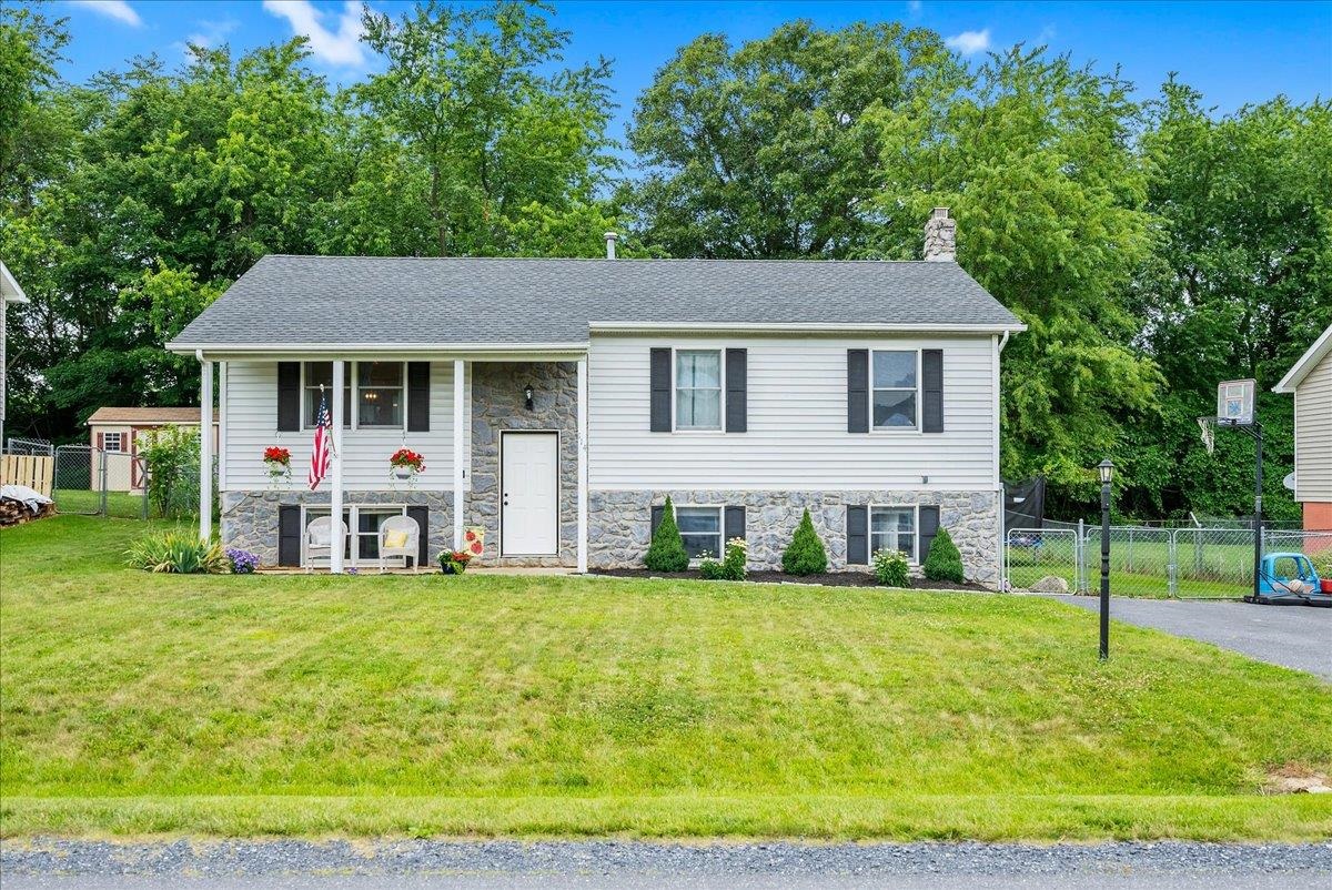 114 Buckboard Road Waynesboro, VA 22980 - Photo 2 of 27 Gallery Image 2