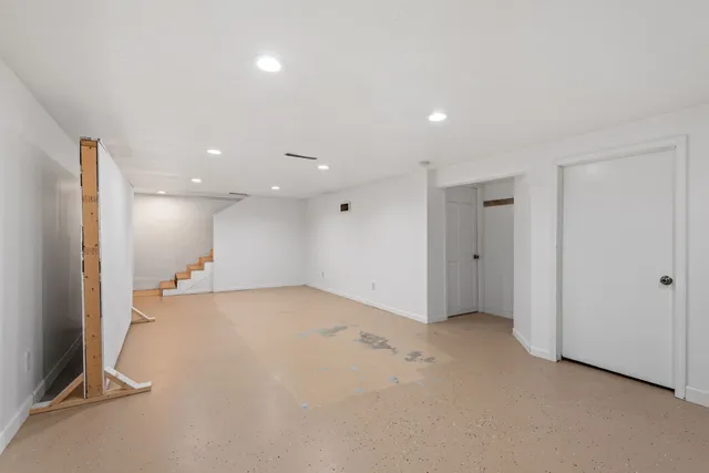 $250,000 | 842 South Main Avenue, Kankakee, IL 60901