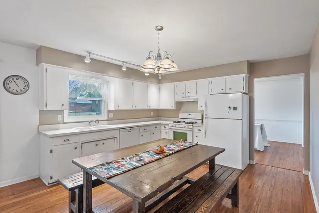 $250,000 | 842 South Main Avenue, Kankakee, IL 60901