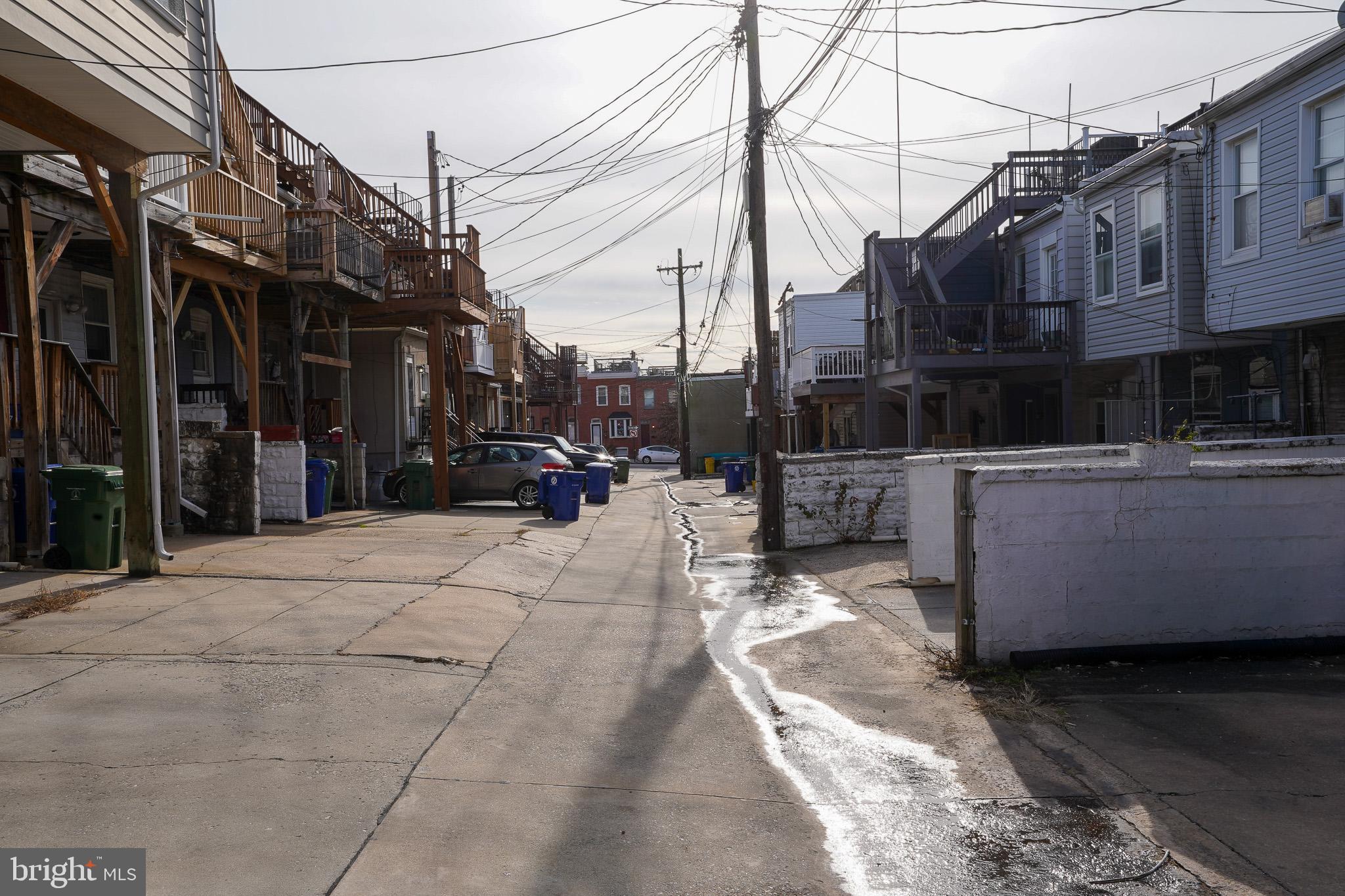 713 South Linwood Avenue Baltimore, MD 21224 - Photo 27 of 32 a view of street with sitting area