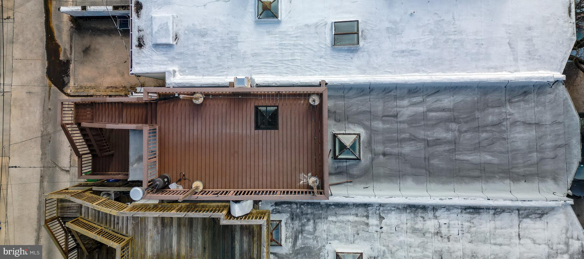 713 South Linwood Avenue Baltimore, MD 21224 - Photo 32 of 32 a room with chairs