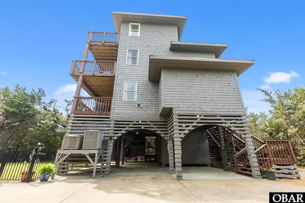 $709,000 | 42087 Pheasant Circle, Avon, NC 27915