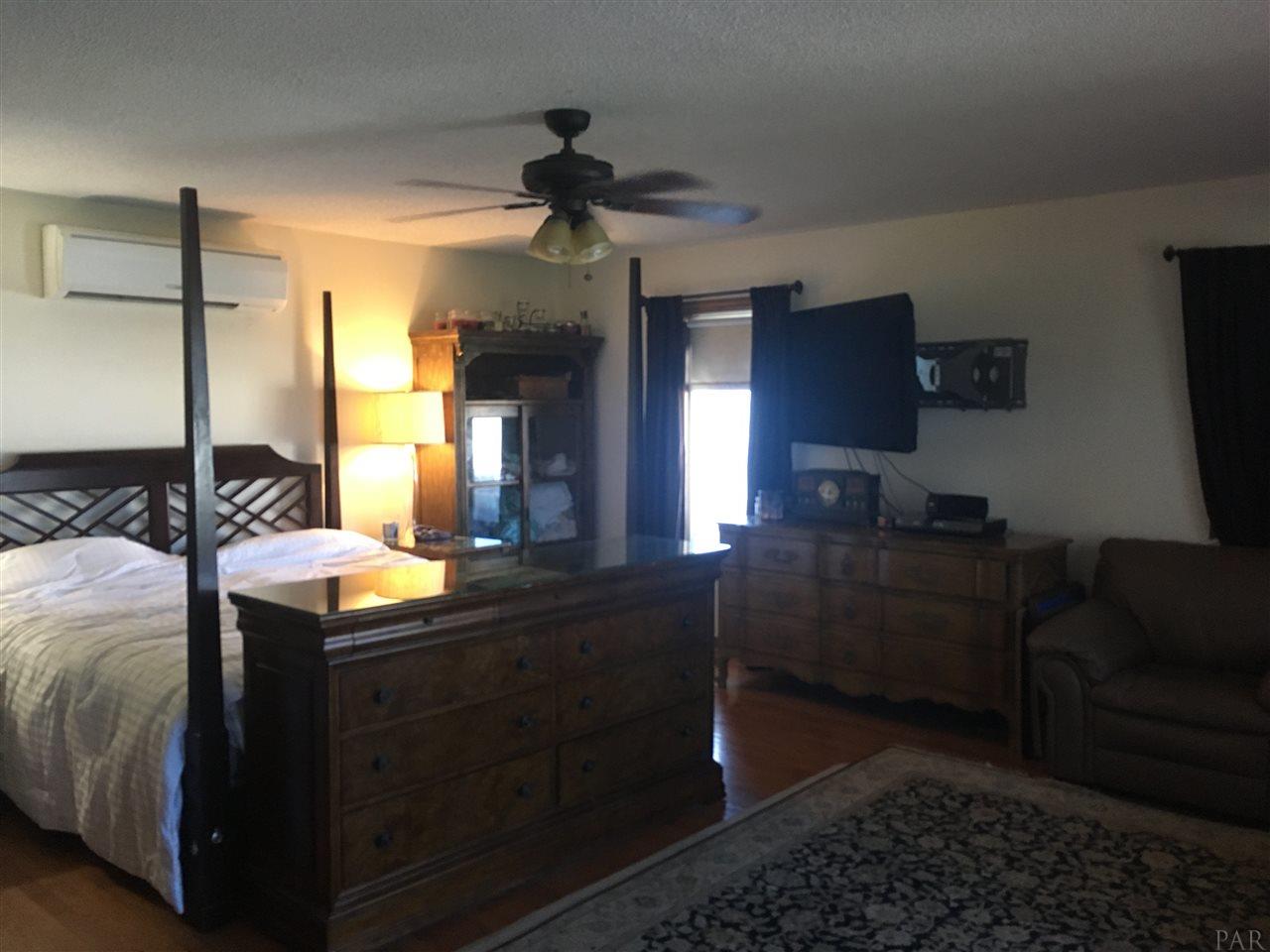 4792 Schaag Road, Unit INCLUDES 4840 Molino, FL 32577 - Photo 11 of 44 Has own split for excellent temperature control