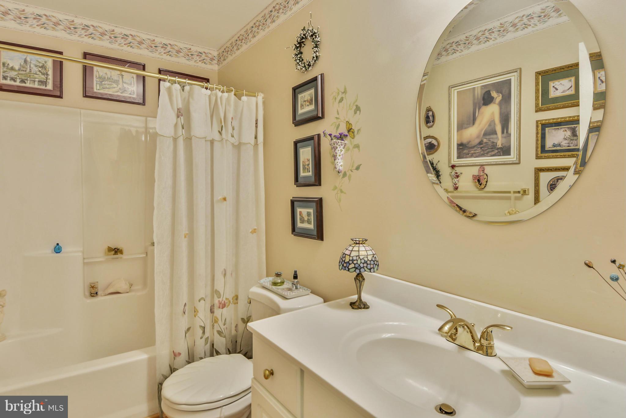 2803 Lookout Road Haymarket, VA 20169 - Photo 14 of 28 Bathroom