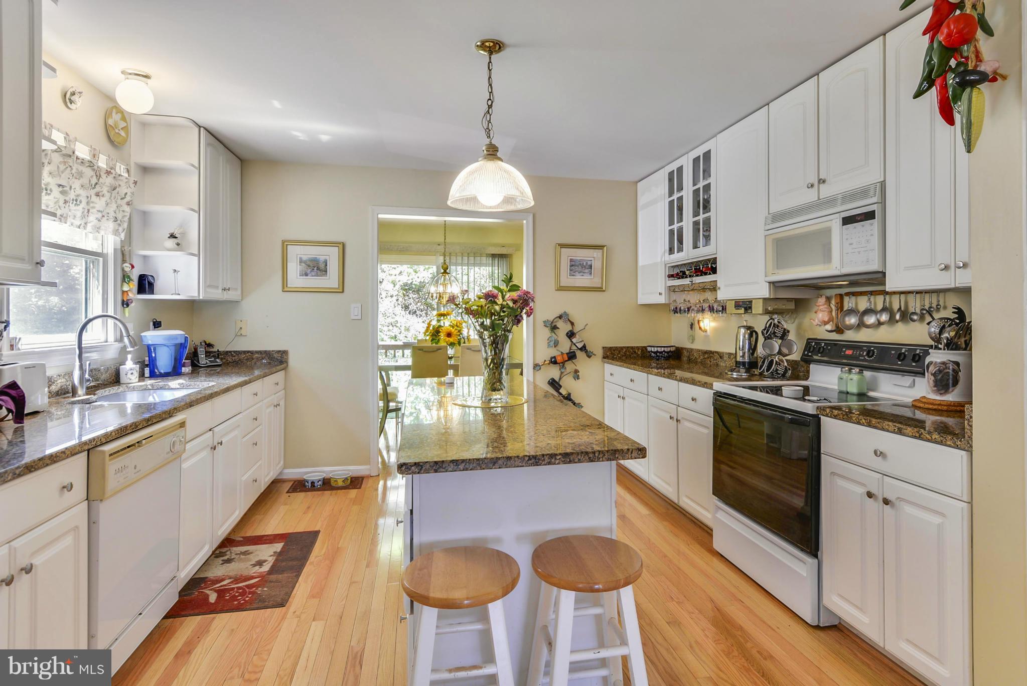 2803 Lookout Road Haymarket, VA 20169 - Photo 6 of 28 Kitchen