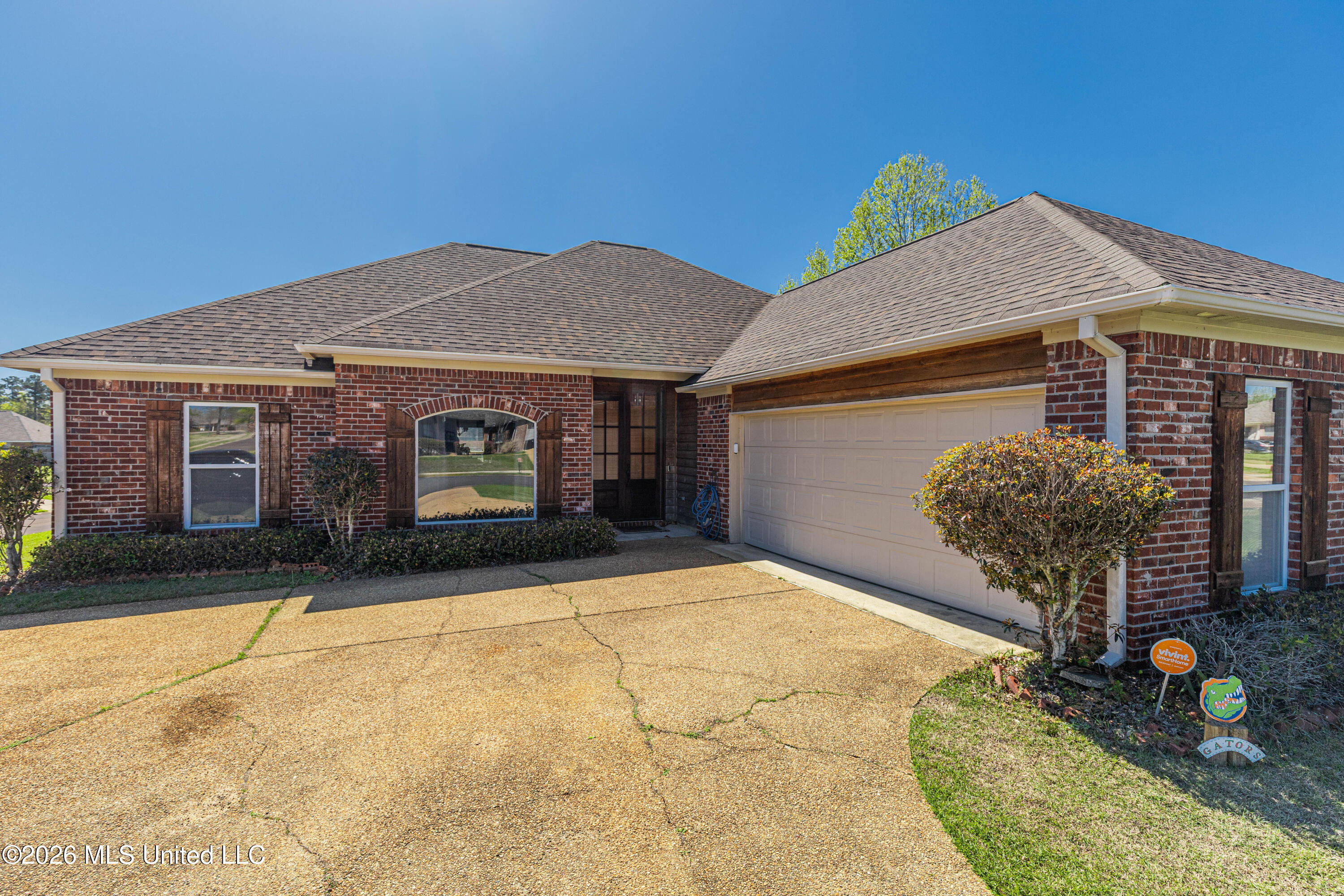 301 Springhill Point Brandon, MS 39047 - Photo 4 of 46 IMG_7799-Edit