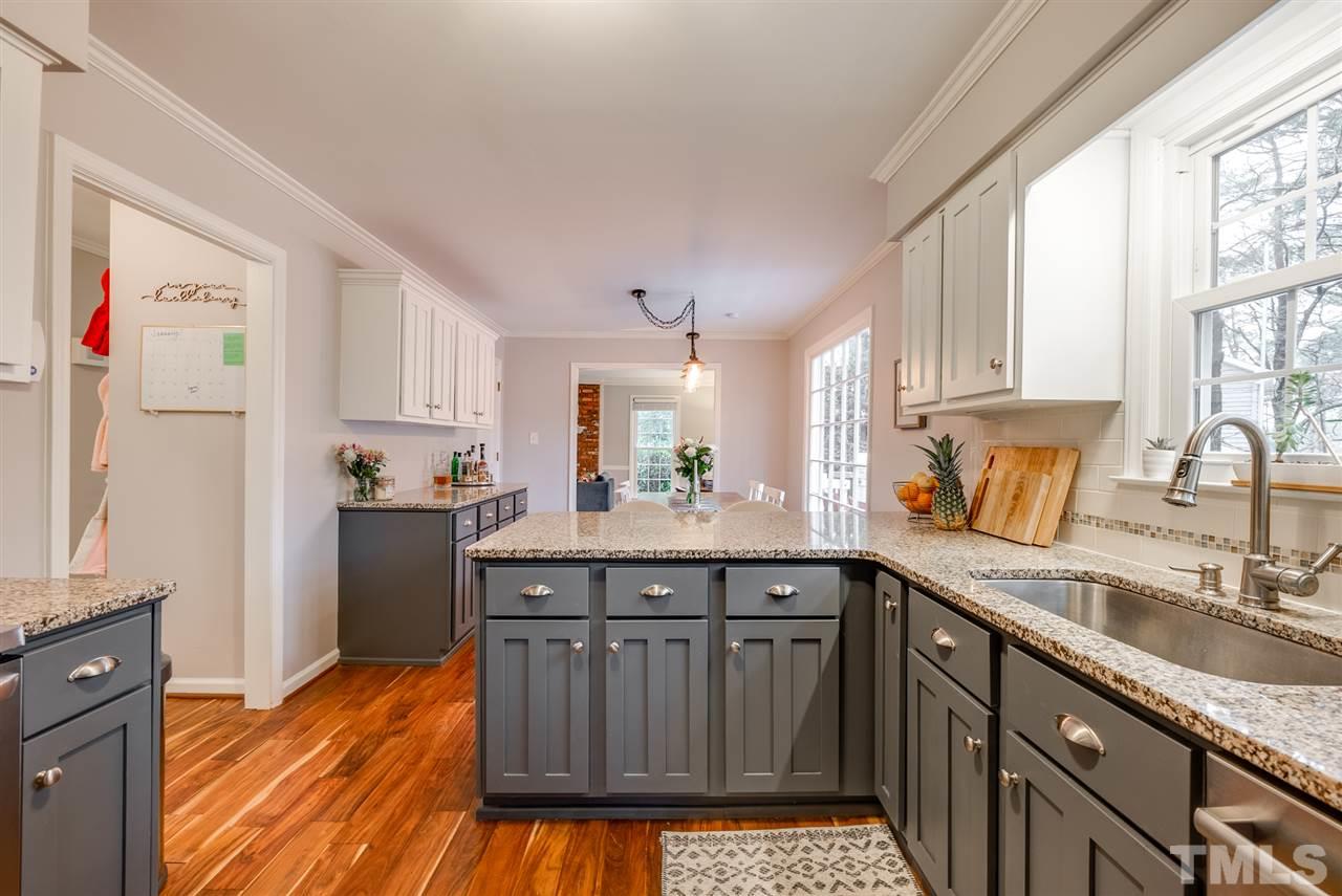 8001 New London Lane Raleigh, NC 27613 - Photo 6 of 25 Gallery Image 6