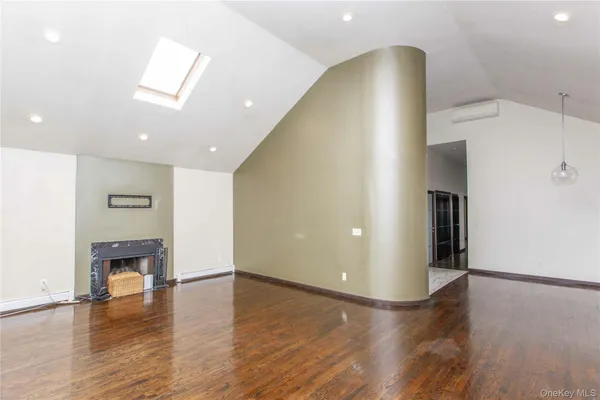 $4,200 | 428 East Harrison Street, Unit 2, Long Beach, NY 11561