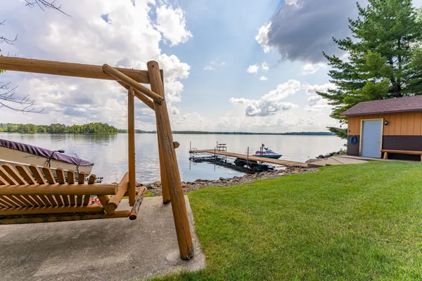 $798,000 | 1280 South White Iron Road, Ely, MN 55731