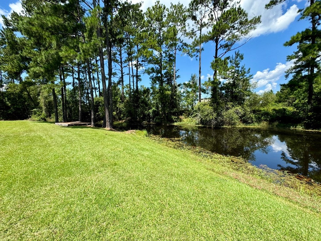 1676 Ridgecrest Street Valdosta, GA 31601 - Photo 5 of 34 Gallery Image 5
