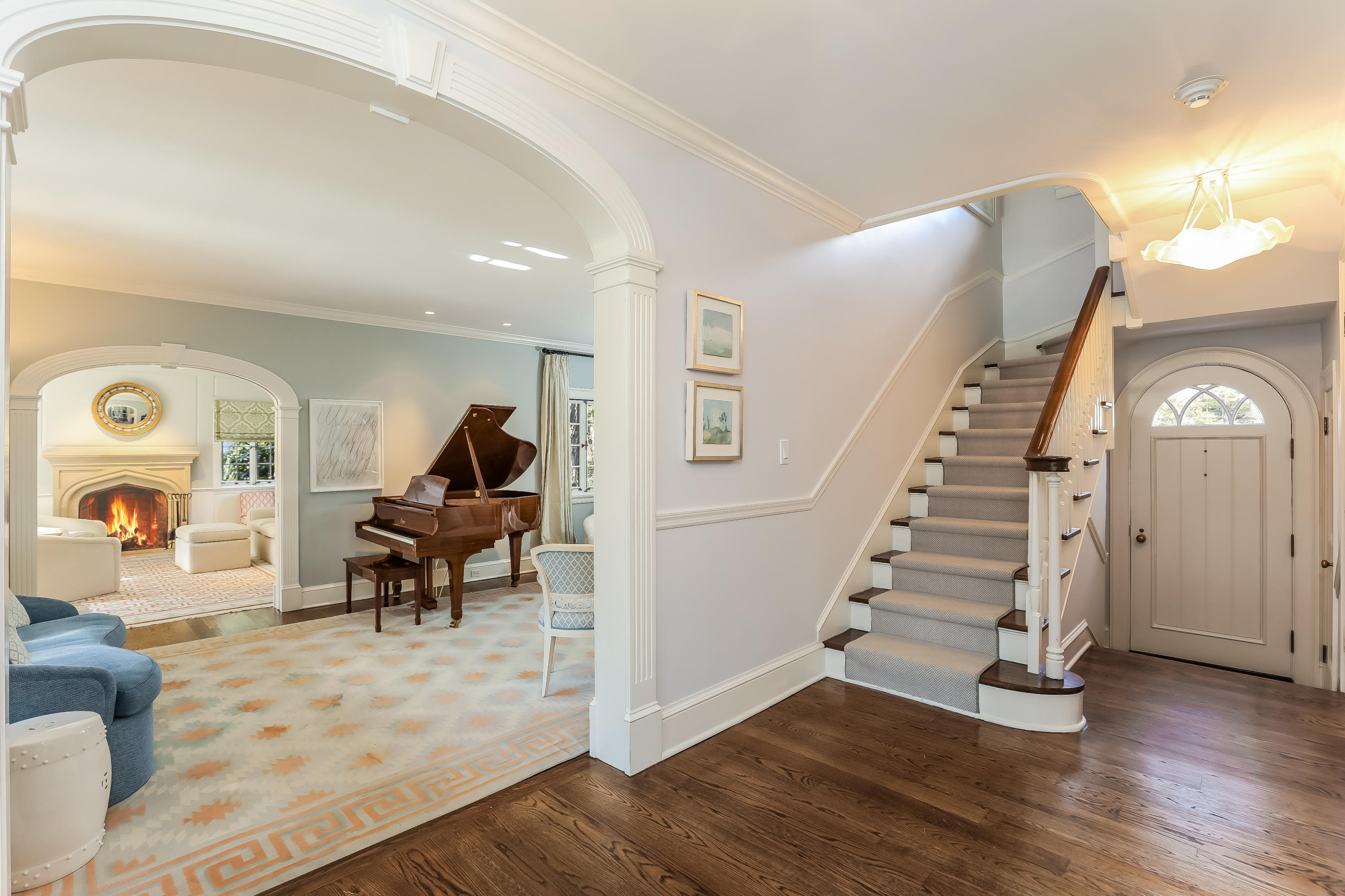 30 Old Farm Road Darien, CT 06820 - Photo 4 of 42 a living room with furniture and a wooden floor