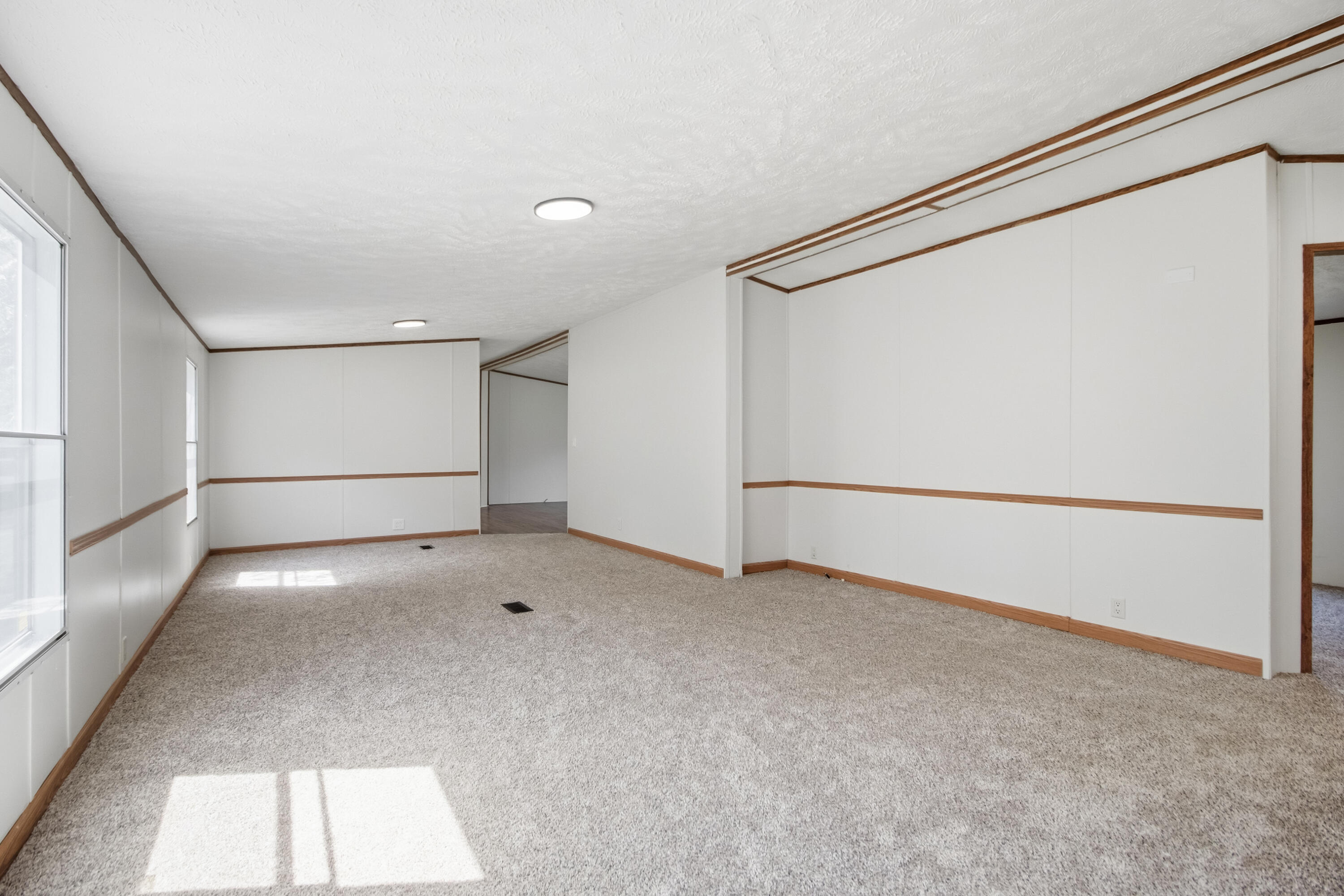 6230 Hyde Park Road Ravenel, SC 29470 - Photo 24 of 59 Living Room