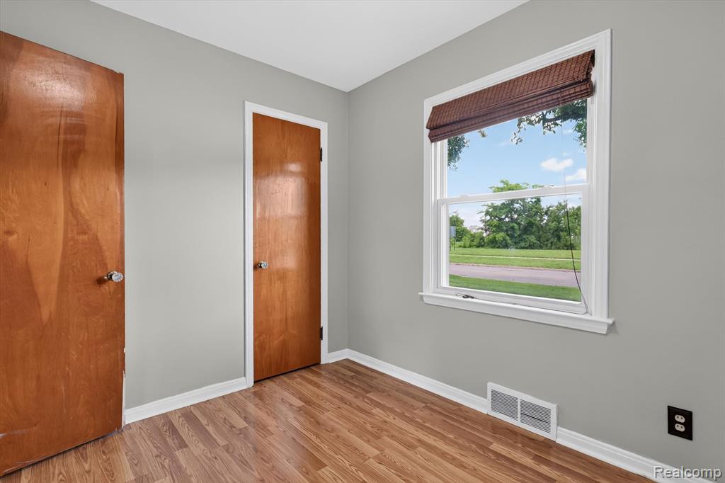 1215 Goddard Road Wyandotte, MI 48192 - Photo 39 of 49