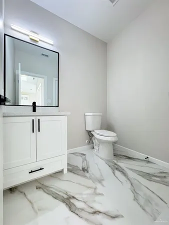 $2,100 | 8104 North 50th Street, McAllen, TX 78504