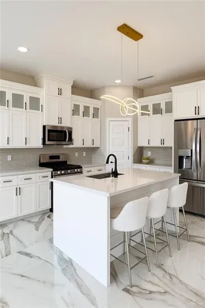 $2,100 | 8104 North 50th Street, McAllen, TX 78504