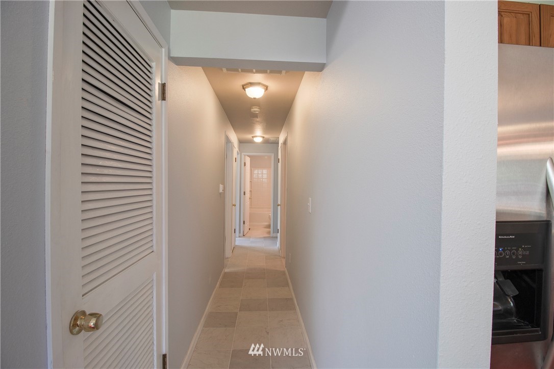 603 Southwest 142nd Street Burien, WA 98166 - Photo 14 of 20 Gallery Image 14