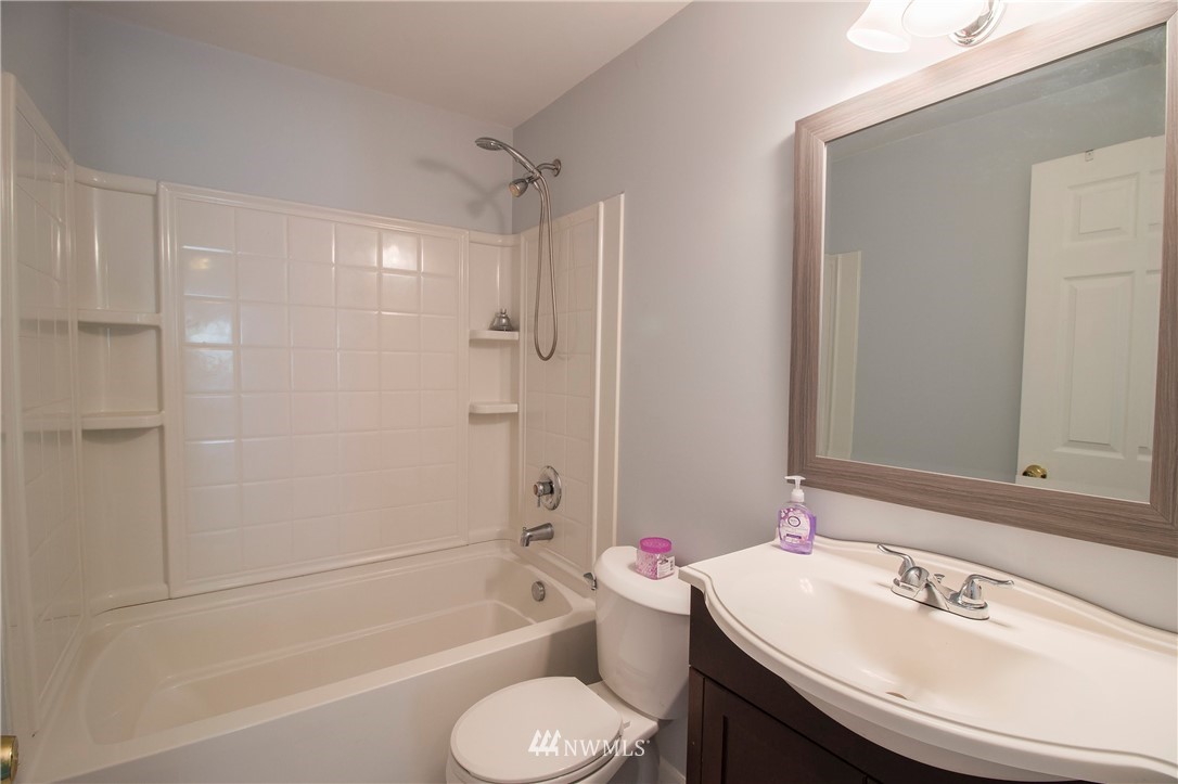 603 Southwest 142nd Street Burien, WA 98166 - Photo 18 of 20 Gallery Image 18
