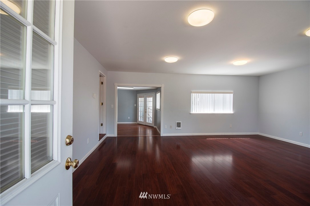 603 Southwest 142nd Street Burien, WA 98166 - Photo 6 of 20 Gallery Image 6