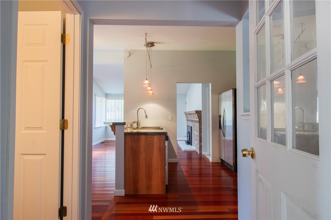 603 Southwest 142nd Street Burien, WA 98166 - Photo 8 of 20 Gallery Image 8