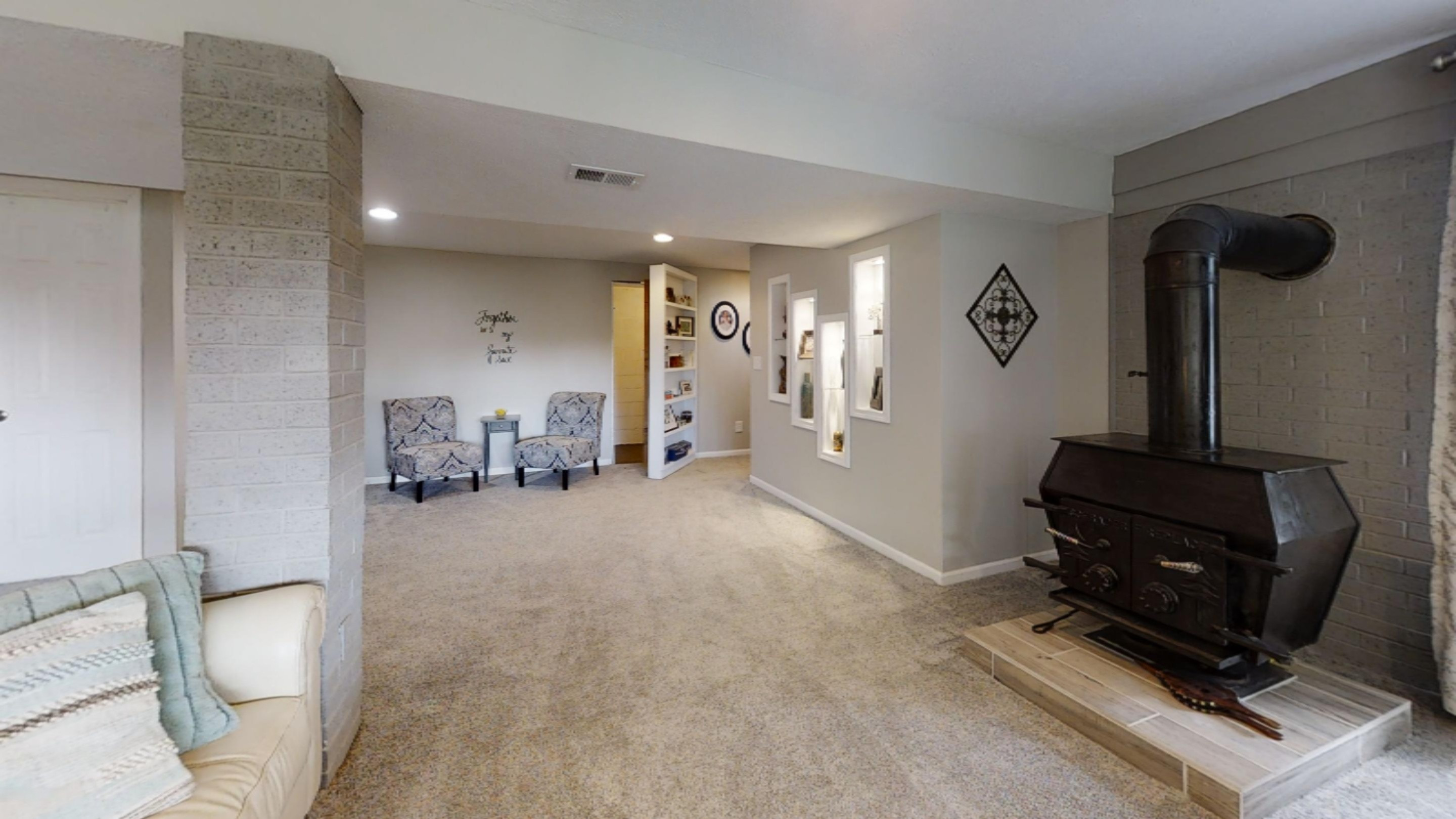 163 Hatfield Road Niles, MI 49120 - Photo 57 of 66 163-Hatfield-Rd-Niles-MI-49120-Living-Ro