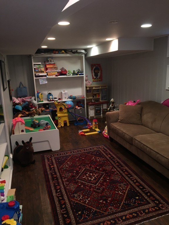 77 Burbank Road Longmeadow, MA 01106 - Photo 13 of 15 Gallery Image 13