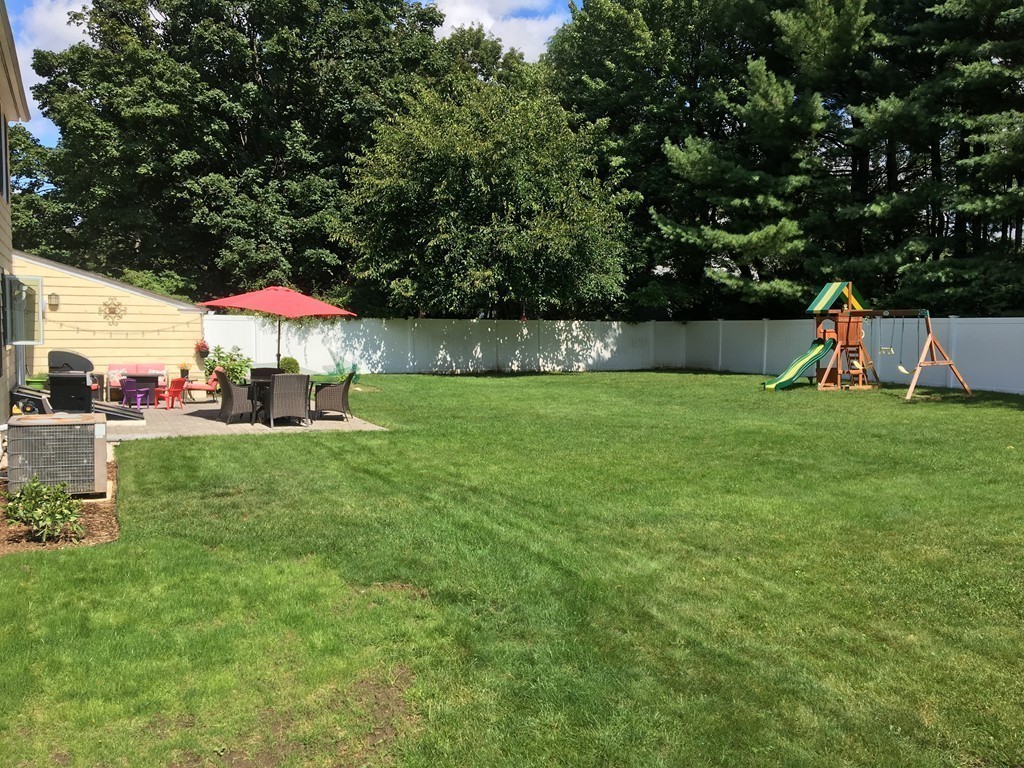 77 Burbank Road Longmeadow, MA 01106 - Photo 14 of 15 Gallery Image 14