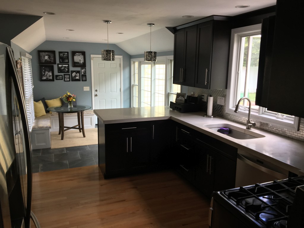 77 Burbank Road Longmeadow, MA 01106 - Photo 2 of 15 Gallery Image 2