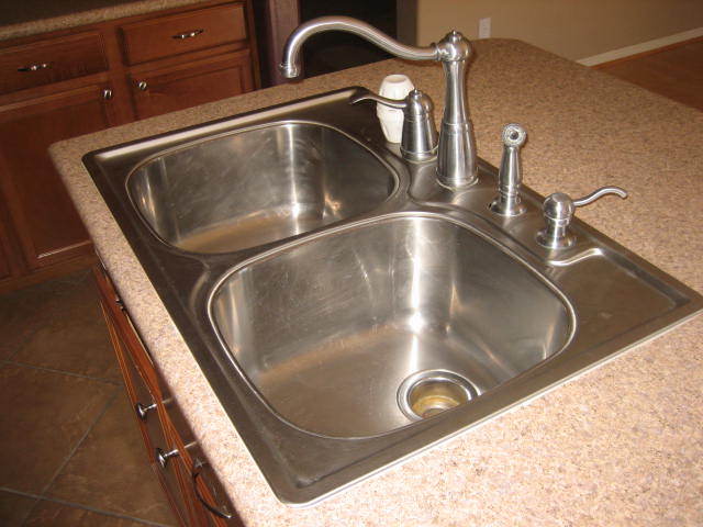 3201 West Pecan Road Phoenix, AZ 85041 - Photo 11 of 31 Kitchen Sink