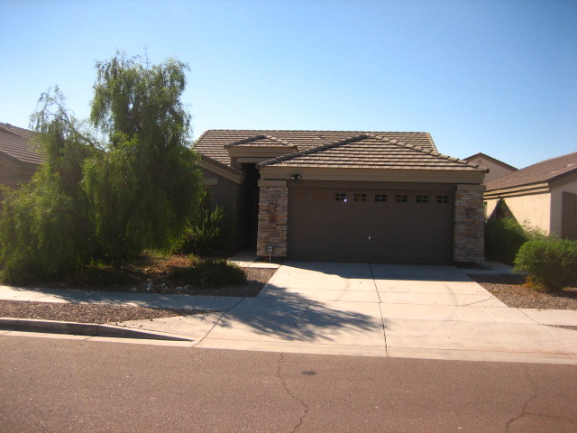 3201 West Pecan Road Phoenix, AZ 85041 - Photo 2 of 31 Front View (Better View)