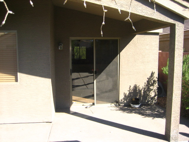 3201 West Pecan Road Phoenix, AZ 85041 - Photo 27 of 31 Covered Patio