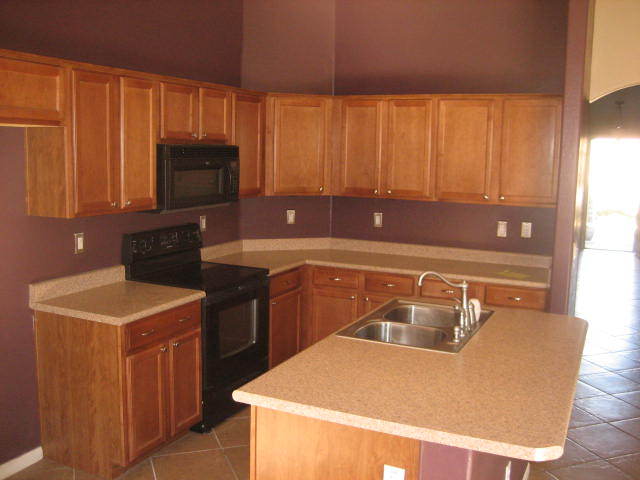 3201 West Pecan Road Phoenix, AZ 85041 - Photo 9 of 31 Kitchen View #2
