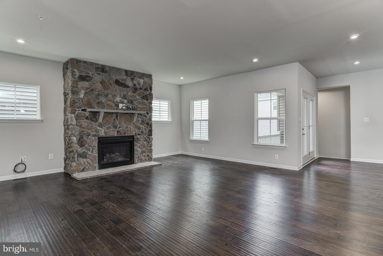 14206 Jaeger Road Clarksburg, MD 20871 - Photo 13 of 85 Gallery Image 13
