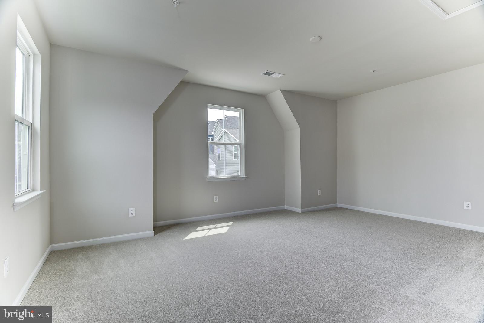 14206 Jaeger Road Clarksburg, MD 20871 - Photo 28 of 85 Gallery Image 28