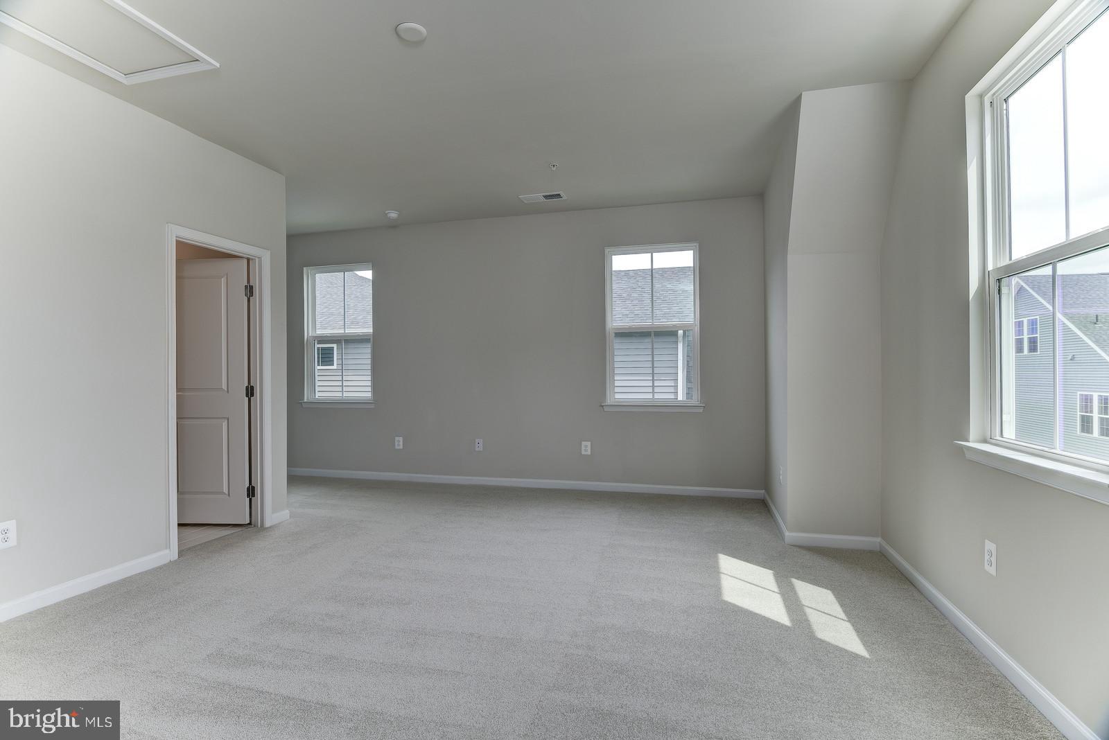 14206 Jaeger Road Clarksburg, MD 20871 - Photo 31 of 85 Gallery Image 31