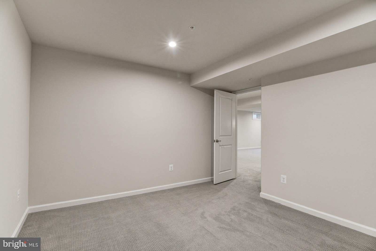 14206 Jaeger Road Clarksburg, MD 20871 - Photo 57 of 85 Gallery Image 57