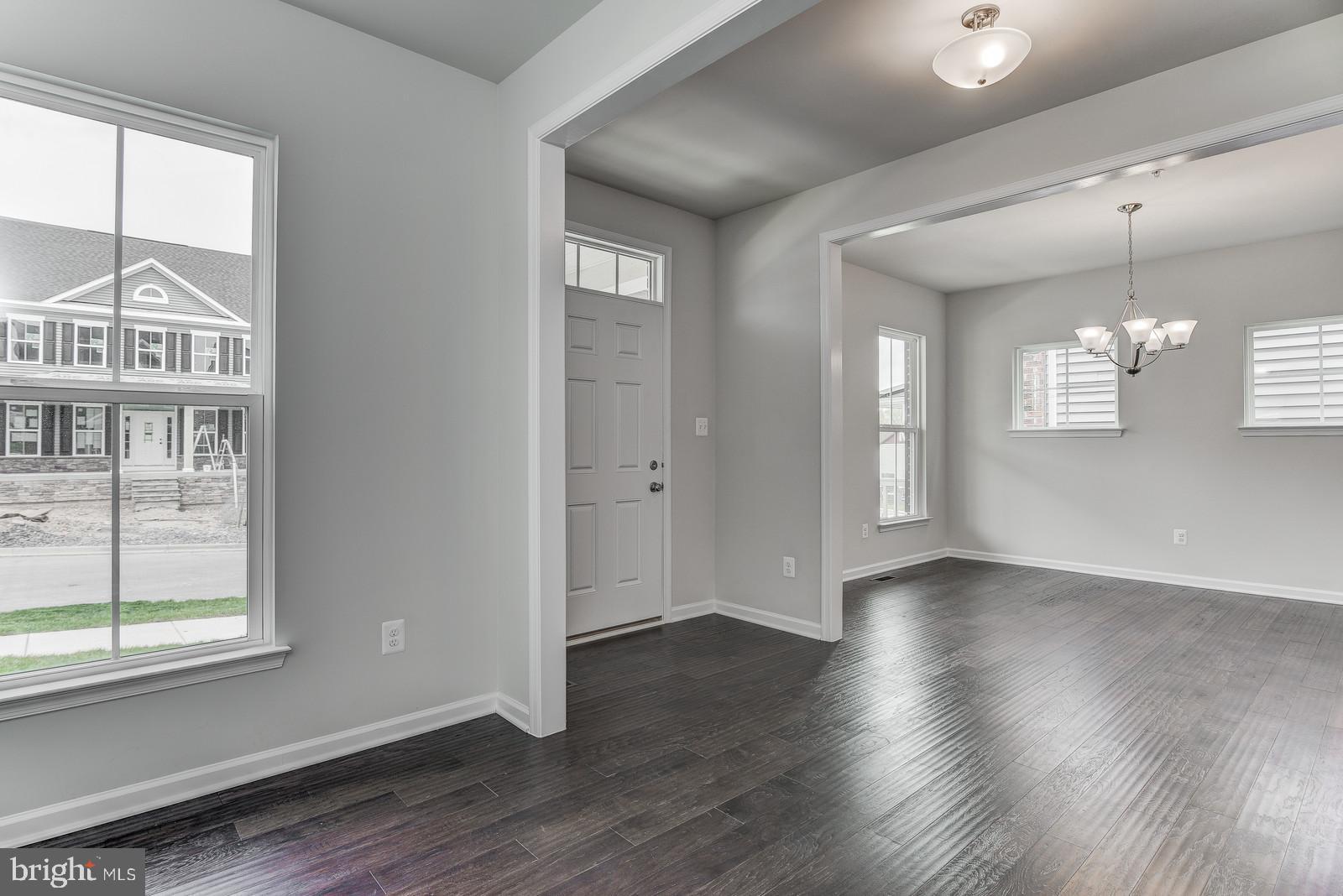 14206 Jaeger Road Clarksburg, MD 20871 - Photo 9 of 85 Gallery Image 9