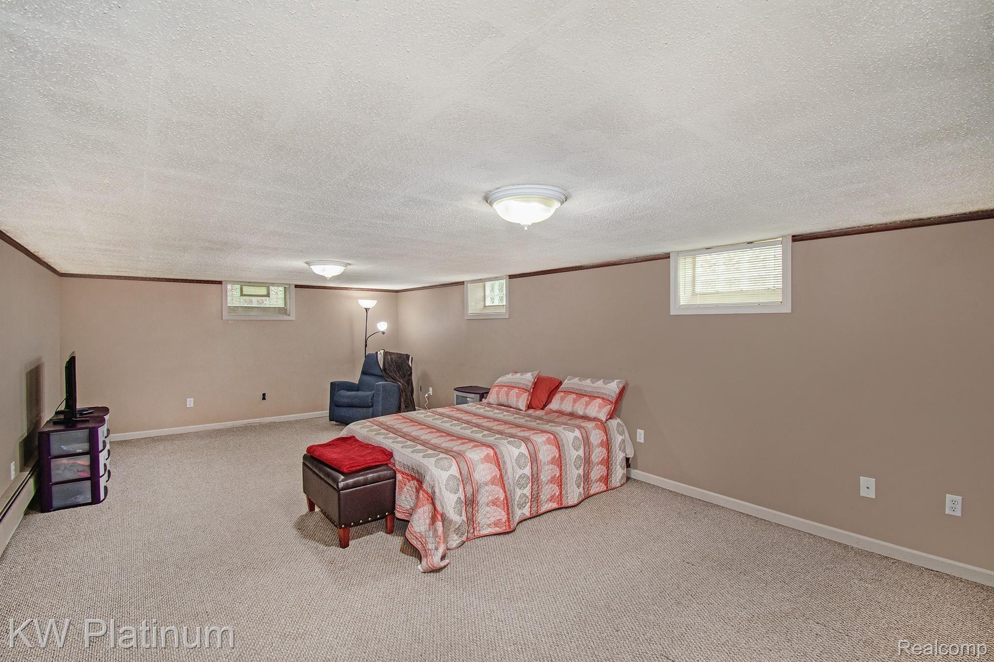 25670 South River Road Harrison Township, MI 48045 - Photo 26 of 35 211105 12.00pm Jurmo 25670 S River_49-2