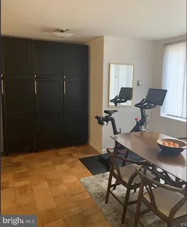 $2,000 | 522 21st Street Northwest, Unit 511B, Washington, DC 20037