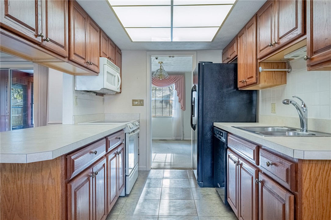 7850 Rain Tree Road Dayton, OH 45459 - Photo 11 of 41