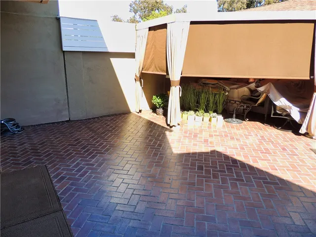 $1,495,000 | 16548 Harbour Lane, Huntington Beach, CA 92649