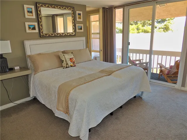 $1,495,000 | 16548 Harbour Lane, Huntington Beach, CA 92649