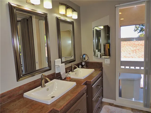 $1,495,000 | 16548 Harbour Lane, Huntington Beach, CA 92649